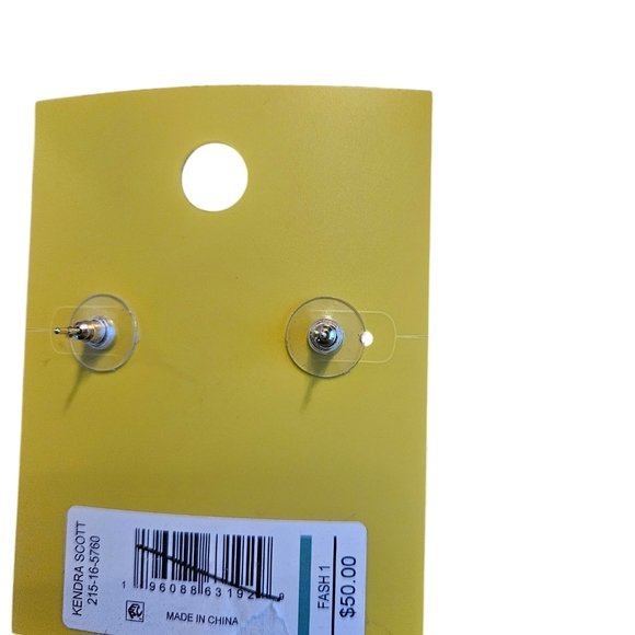 ❣️HP❣️KENDRA SCOTT GOLD DANGLE EARRINGS - Picture 2 of 2